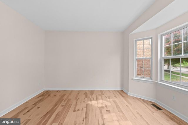 11405 CROWNWOOD LN, Rockville, MD 20850