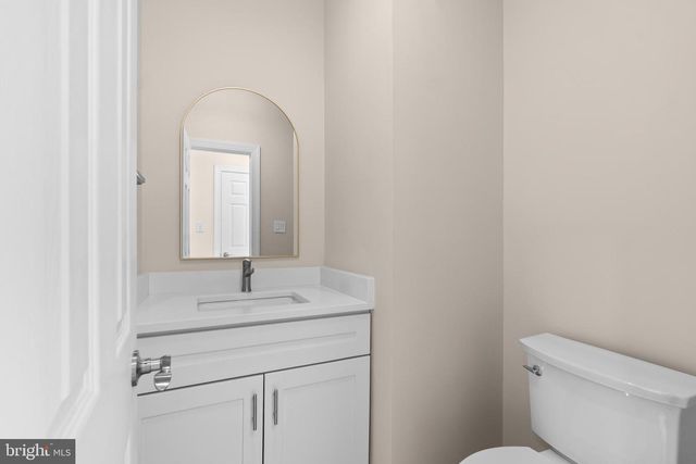 11405 CROWNWOOD LN, Rockville, MD 20850