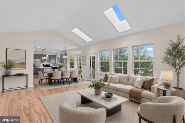 11405 CROWNWOOD LN, Rockville, MD 20850