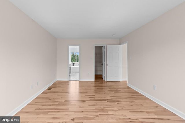 11405 CROWNWOOD LN, Rockville, MD 20850