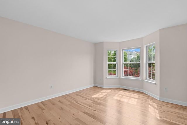 11405 CROWNWOOD LN, Rockville, MD 20850