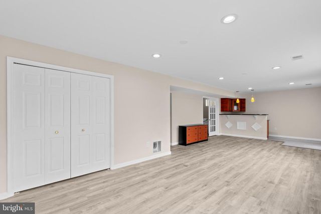 11405 CROWNWOOD LN, Rockville, MD 20850