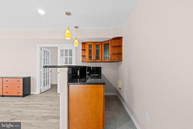 11405 CROWNWOOD LN, Rockville, MD 20850