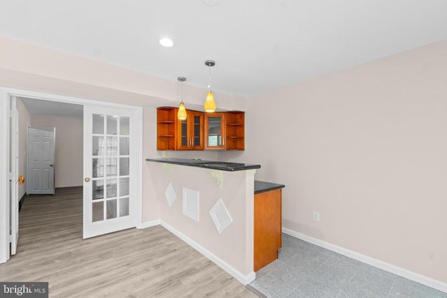 11405 CROWNWOOD LN, Rockville, MD 20850