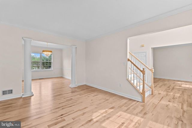11405 CROWNWOOD LN, Rockville, MD 20850