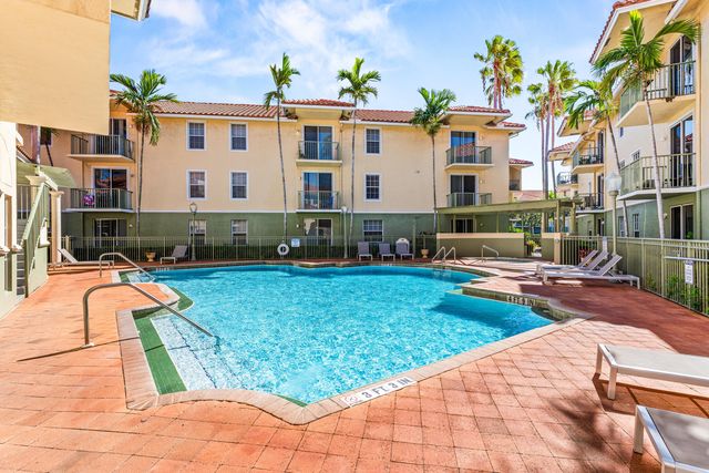1955 Brandywine Road 301, West Palm Beach, FL 33409