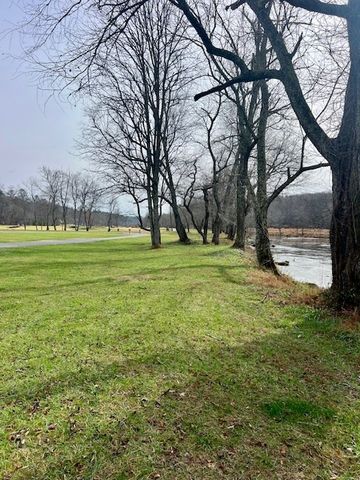 149 Hickory Way, Blue Ridge, GA 30513