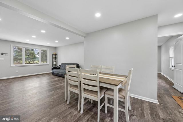 2 GINA DR, Middletown, DE 19709