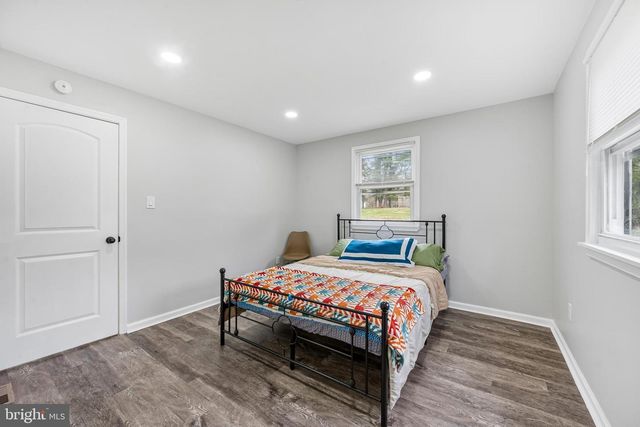 2 GINA DR, Middletown, DE 19709