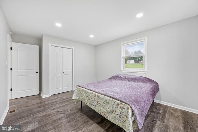 2 GINA DR, Middletown, DE 19709