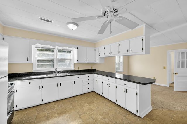 208 George Street, Walterboro, SC 29488