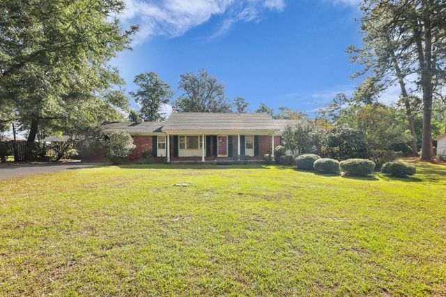 208 George Street, Walterboro, SC 29488