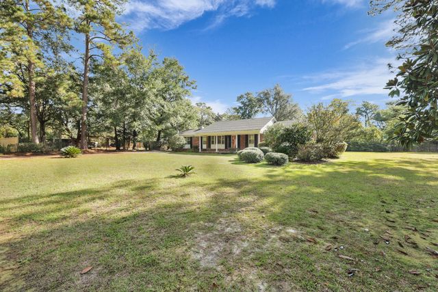 208 George Street, Walterboro, SC 29488