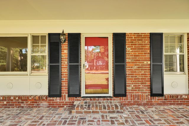 208 George Street, Walterboro, SC 29488