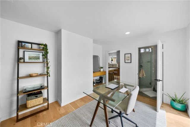 1006 E Ridgewood St, Long Beach, CA 90807