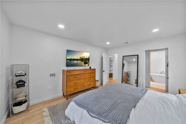1006 E Ridgewood St, Long Beach, CA 90807