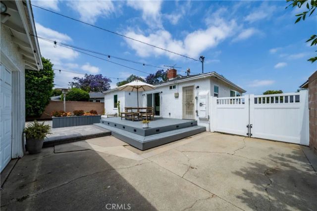 1006 E Ridgewood St, Long Beach, CA 90807