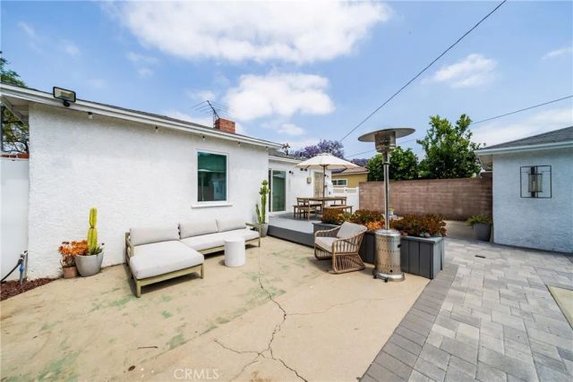 1006 E Ridgewood St, Long Beach, CA 90807