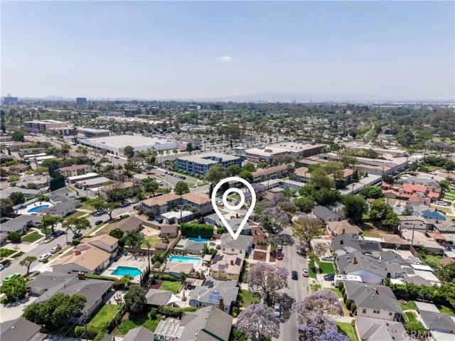 1006 E Ridgewood St, Long Beach, CA 90807