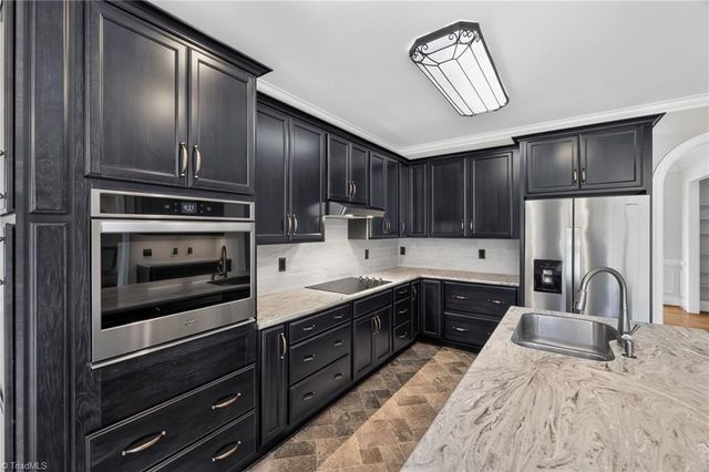 100 Claron Court, Clemmons, NC 27012