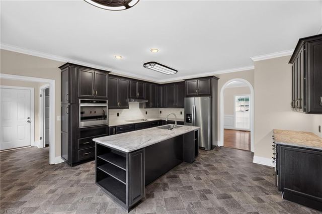 100 Claron Court, Clemmons, NC 27012