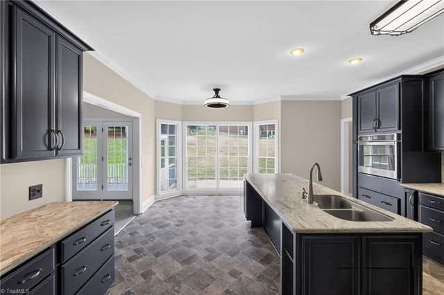 100 Claron Court, Clemmons, NC 27012