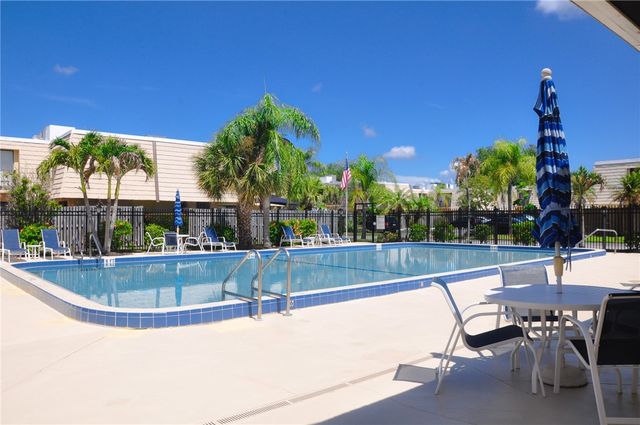 1170 6th Avenue 19A, Vero Beach, FL 32960