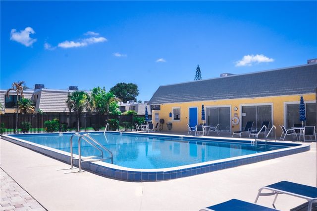 1170 6th Avenue 19A, Vero Beach, FL 32960