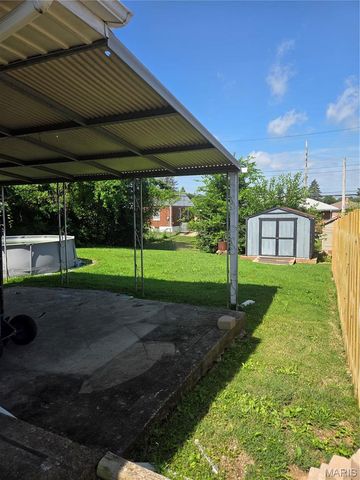 9945 Live Oak Court, Affton, MO 63123