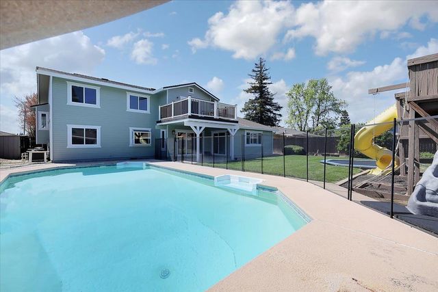 1571 Coats Dr, Yuba City, CA 95993