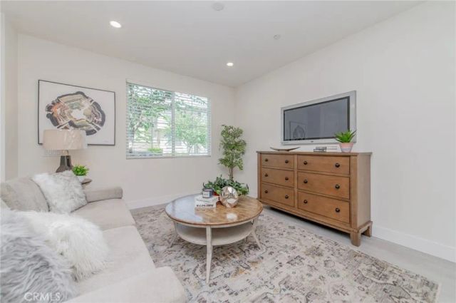 5325 Mariner Lane, Chino, CA 91710