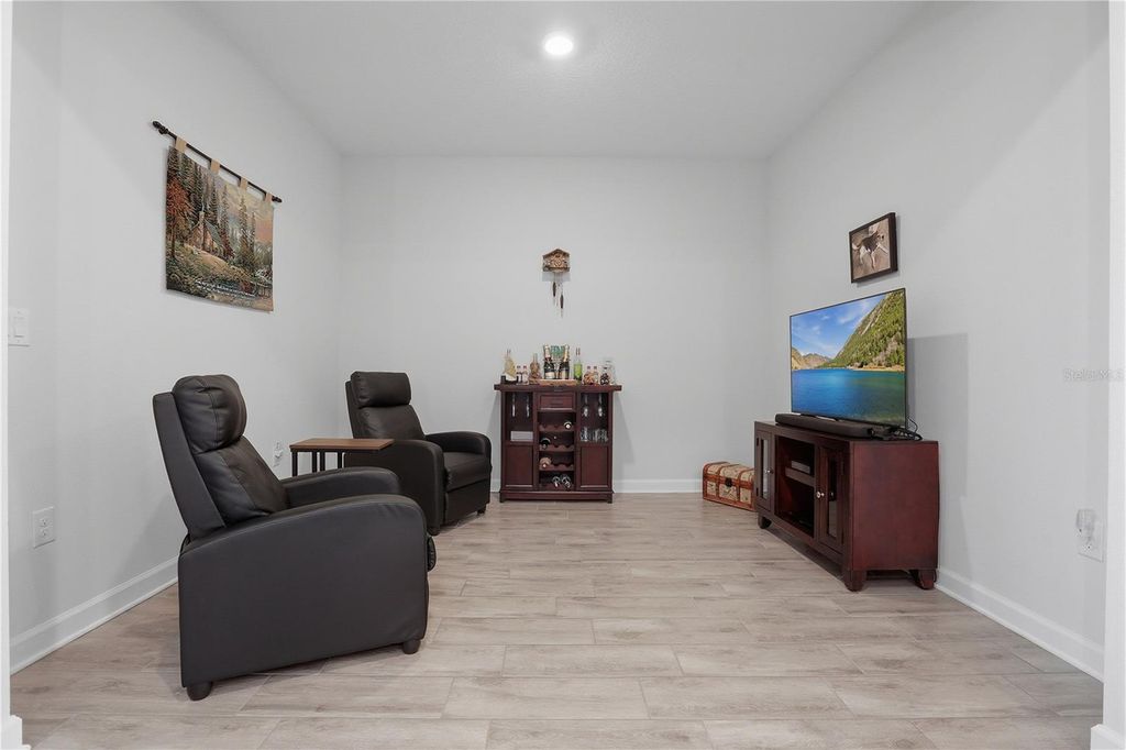 Image 6 of property listing at 3007 CANEEL STREET, Winter Haven, FL 33884