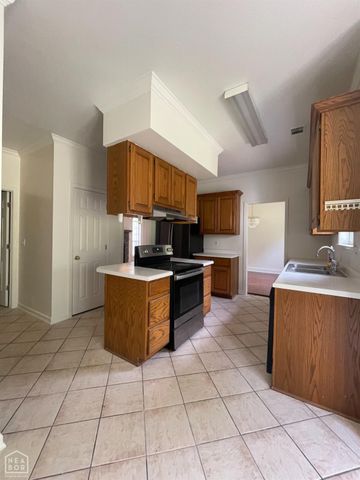 2008 Alex Drive, Jonesboro, AR 72401