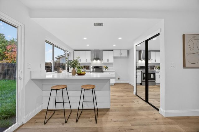 8561 Elaine Dr, Sacramento, CA 95828