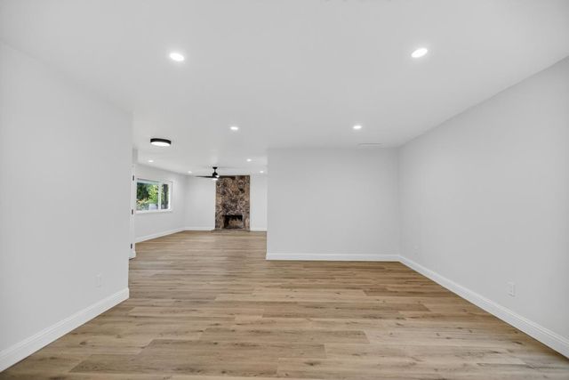 8561 Elaine Dr, Sacramento, CA 95828