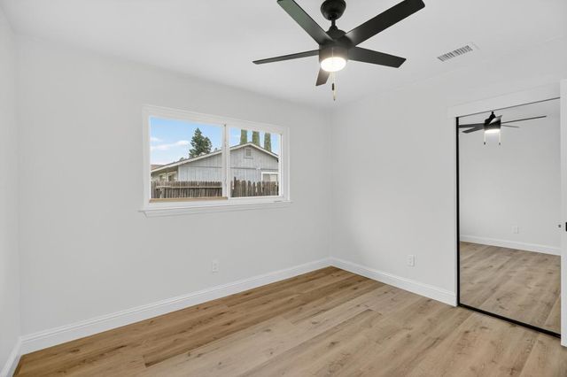 8561 Elaine Dr, Sacramento, CA 95828