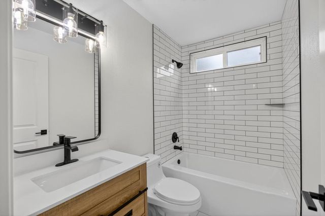 8561 Elaine Dr, Sacramento, CA 95828