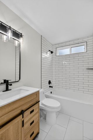 8561 Elaine Dr, Sacramento, CA 95828