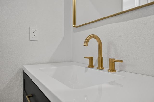 8561 Elaine Dr, Sacramento, CA 95828