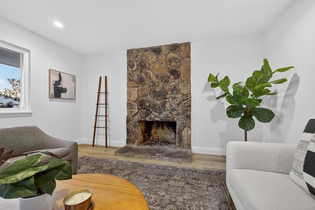 8561 Elaine Dr, Sacramento, CA 95828