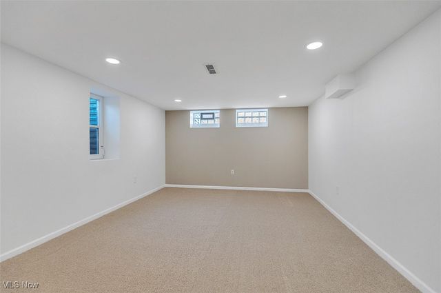 15800 Steinway Boulevard, Maple Heights, OH 44137