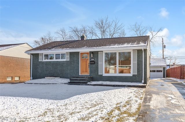 15800 Steinway Boulevard, Maple Heights, OH 44137