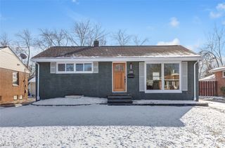 15800 Steinway Boulevard, Maple Heights, OH 44137