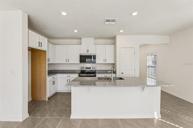 387 SEQUOIA DRIVE, Lake Wales, FL 33859