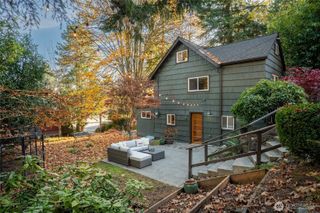 10746 Densmore Avenue N, Seattle, WA 98133