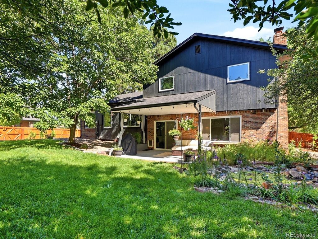 Image 39 of property listing at 7551 S Madison Circle, Centennial, CO 80122