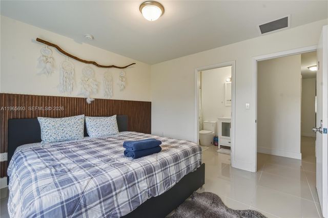 6723 NW 6th Ave, Miami, FL 33150