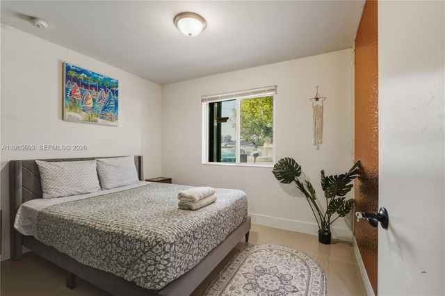 6723 NW 6th Ave, Miami, FL 33150