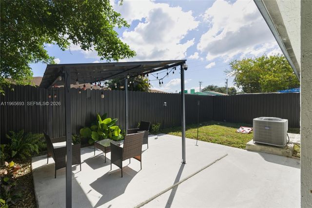 6723 NW 6th Ave, Miami, FL 33150