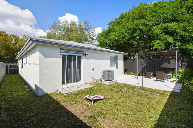 6723 NW 6th Ave, Miami, FL 33150